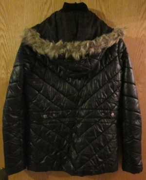 Gr. S 36: Winter-Jacke mit Kapuze, schwarz, "Tchibo TCM" + "Fashion Club", wenig getragen Bild 3