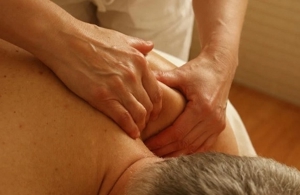 Wellnessmassage - wohltuend, achtsam, niveauvoll & individuell Bild 1