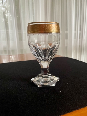 6 Bleikristall-Gläser mit Relief-Goldrand Bild 2