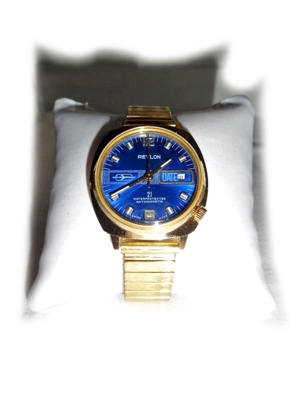 Schöne Armbanduhr von Revlon Bild 1