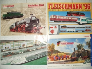 Märklin VHS Cassetten Kataloge,Magazine,Fleischmann,Roco,Piko,Faller,Wiking.. Bild 1
