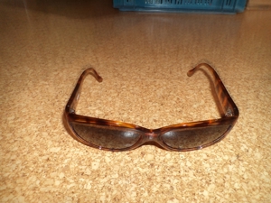 Moderne, lässige Damen Marken-Sonnenbrille UVEX   Filtral, absolut neuwertig, mit Aufbewahrungsbox Bild 2