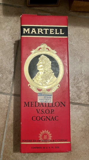 MARTELL & Co Cognac, VSOP, Medaillon, GRANDE FINE COGNAC, 700 ml, RETRO, sehr alt, 1970er Jahre, OVP Bild 2