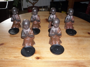 Sechs kleine Buddha Figuren Bild 2
