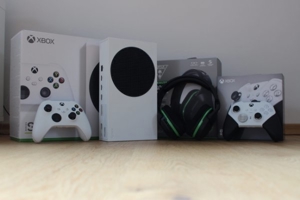 Xbox Series S+Headset+Scuf Controller Bild 1