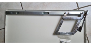 USM Haller Tablar Rohr Scharniere Klappe Tür Bild 5