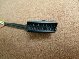 Videoadapter - Scart-Stecker auf Chinch-Buchsen Bild 2