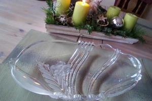 Schönes Geschenk: Edle Glasschale / Kuchenplatte, Blumendekor z. T. satiniert Bild 1