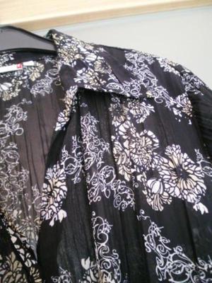 Bluse schwarz gemustert, pflegeleichter gecrashter Stoff, bügelfrei, Gr. 46, Bild 4