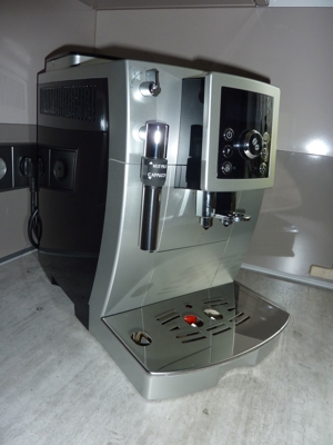 kaffevollautomat De``Longhi ECAM 23.426.SB Bild 1