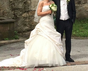 Traumhaftes Hochzeitskleid inkl. Zubehör SUPER GÜNSTIG! Bild 7