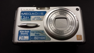 Kamera Panasonic Lumix DMC FX01, Leica, Weitwinkel 28mm, silver, Defekt Bild 2