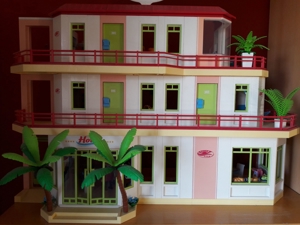 Playmobil Hotel mit Bungalow Bild 2
