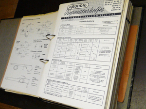 Grundig Reparaturhelfer und Schaltbilder Alte Röhrengeräte