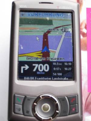 MDA compact III Handy/Pocket PC mit Navigation tomtom DACH Bild 3