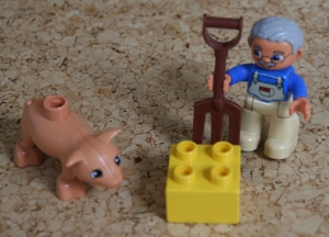 Lego Duplo 5643 Bauer mit Ferkel Bild 2