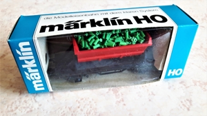 Märklin 4413 Muldenkippwagen Lore Kippwagen NEUWERTIG HO TOP OVP Bild 16