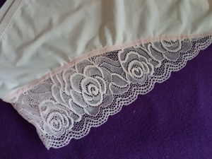 Zartrosa Spitzenslip Gr. 48/50 neu  Bild 2