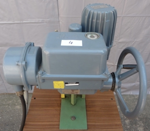 Stellantrieb EMG DREHMO D60-A-40, Motor TM1.0158, Drehantrieb Aktor Aktuator Actuator Drehstrommotor