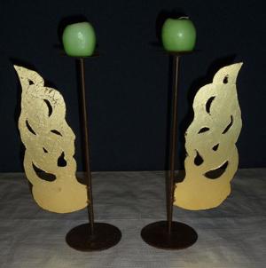 Zwei Kerzenständer mit goldfarbenen Engelsfügeln, Engel, Kerzenhalter Bild 4
