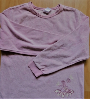Nicki-Pulli / Oberteil Gr. 146/152 rosa mit Emblem Bild 2
