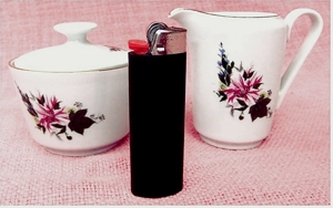 Zuckerdose mit Deckel / Milchkännchen - Porzellan von KAHLA - Mit Blumenmotiven / Goldrand Bild 8