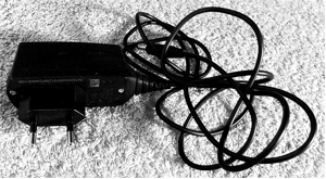 Netzteil / Adapter original Nokia ACP-12E Bild 2 Netzteil / Adapter original Nokia ACP-12E Bild 2