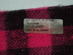 Schal mit Fransen, pink-schwarz kariert, mit pinkfarbenem Lurexfaden Bild 2