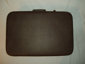Koffer aus Leder von 1962, umbra-braun, knapp 47,8 l Nutzvolumen Bild 3