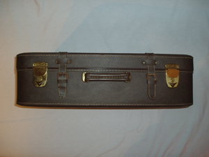 Koffer aus Leder von 1962, umbra-braun, knapp 47,8 l Nutzvolumen Bild 4