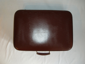 Koffer aus Leder von 1962, rotbraun, knapp 40 Liter Nutzvolumen Bild 3