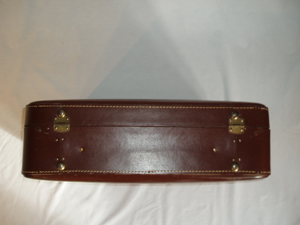 Koffer aus Leder von 1962, rotbraun, knapp 40 Liter Nutzvolumen Bild 5