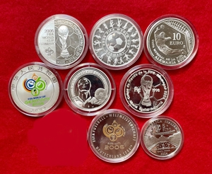 Fußball WM 2006: 8 Silbermünzen und -Medaillen, 207 Gramm Silber Bild 1