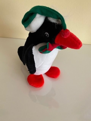 Chros Plüsch Pinguin mit Zipfelmütze und Fliege Bild 6