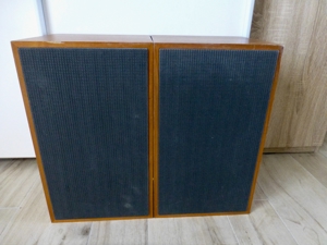 2 Musikboxen aus Holz 25W im Retrolook