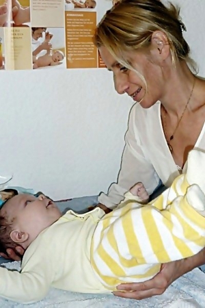 Familienpraxis Menta Physiotherapie für Kinder nach dem Bobath-Konzept und Sensorische Integration Bild 8