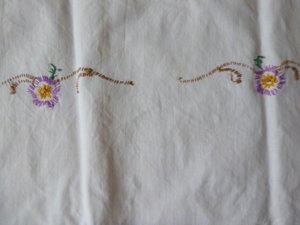 Historisches Überhandtuch und Deckchen Bild 2