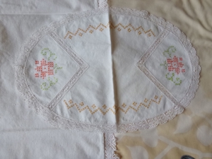 Historisches Überhandtuch und Deckchen Bild 7