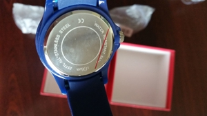 Neu! Neu! Neu! ARMBANDUHR, s. Oliver Bild 3