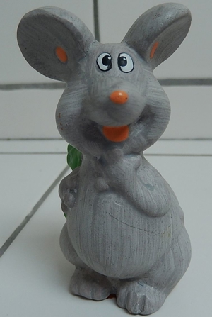 kleine Maus / Glücksmaus mit Kleeblatt aus Keramik- ca. 8 cm hoch