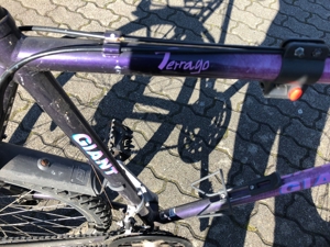 GIANT Mountainbike 26Zoll RH44 lila   violett - fahrbereit Bild 4