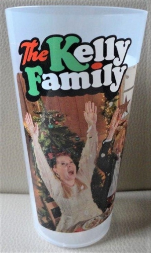The Kelly Family Christmas Party Tour, 3 Becher 0,5 L,versch. Motive,NEU,unbenutzt Bild 3