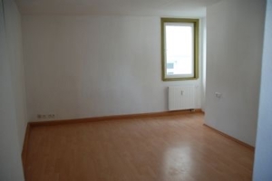 Schöne 3 Zimmer Stadt-Wohnung in Herrenberg zu verkaufen Bild 2