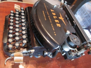 Schreibmaschine ADLER Modell No.7 zu verkaufen Bild 3