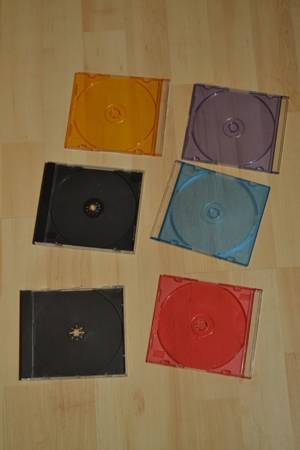 Verkaufe CD/DVD-Hüllen, gebraucht, guter bis sehr guter Zustand, überwiegend Slim Cases Bild 2