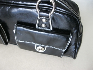 Hochwertig verarbeitete Handtasche im Retro-Design Bild 3