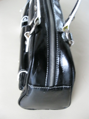 Hochwertig verarbeitete Handtasche im Retro-Design Bild 5