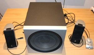 Logitech Z-2300 komplettes Soundsystem Sinusausgangsleistung 200 W Bild 2