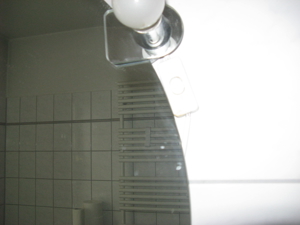 Spiegel fürs Bad mit 2 extra Leuchten Bild 3