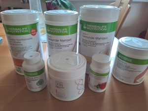 VERSCHENKE PRAKTISCHE VORRATSBEHÄLTER verschiedenen Grössen. Herbalife Nutrition